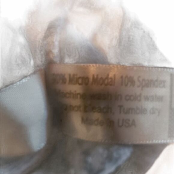 NWT GO COUTURE white tie dye fleece top - Picture 6 of 6